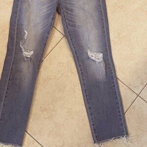 Distressed Jeans style light washed